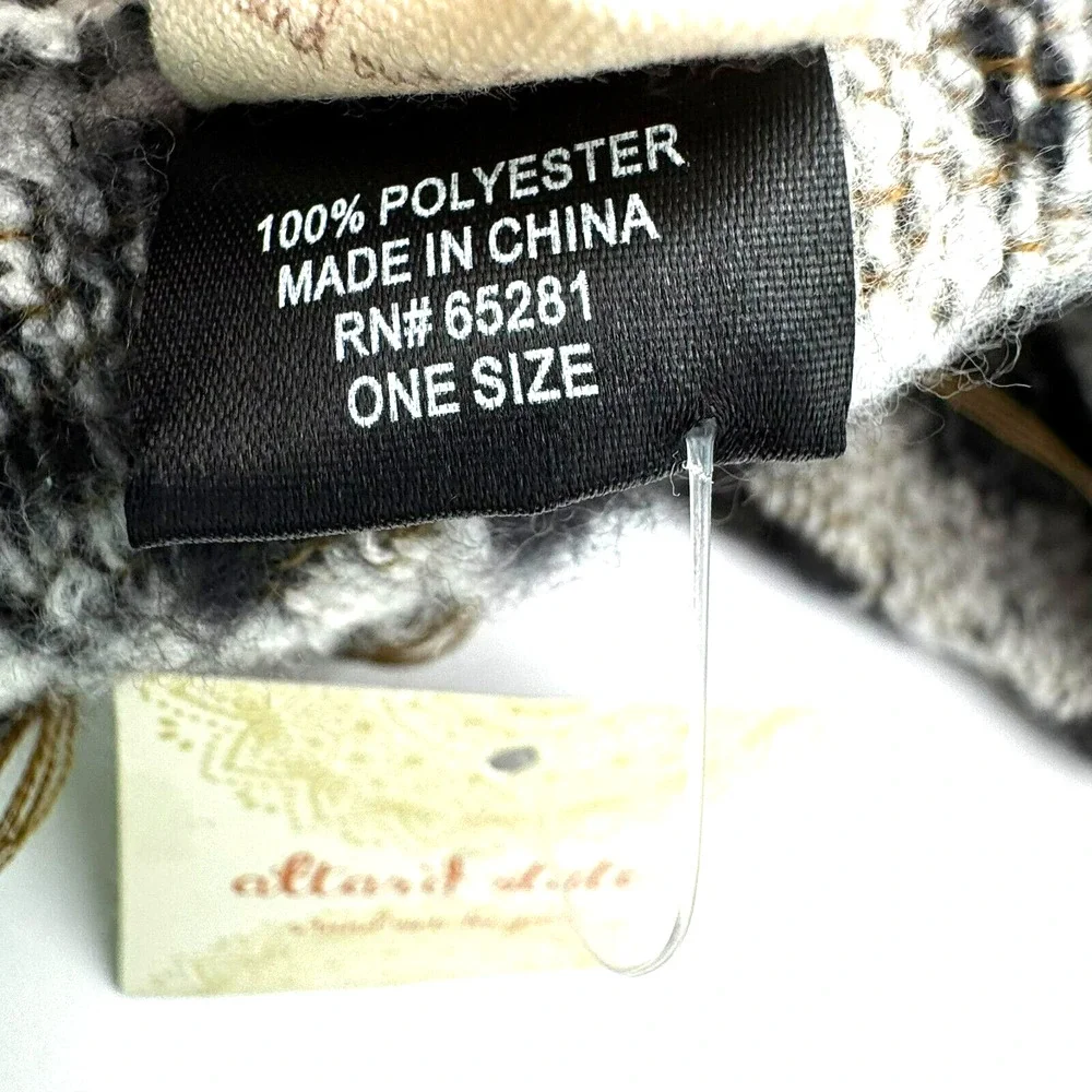 ALTAR'D STATE NWT Women’s Leopard Print Reversible Knit Shawl Wrap Scarf Tassels